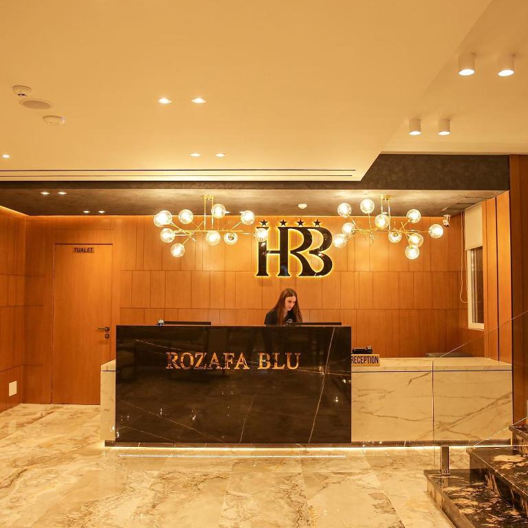 Vstupní hala nebo recepce v ubytování Rozafa Blu Hotel
