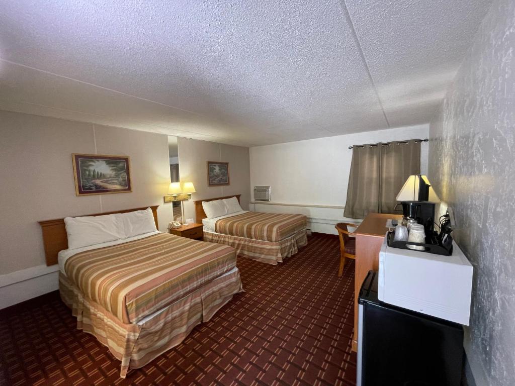 The Autumn Inn - 