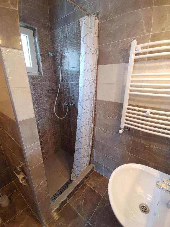 Kúpeľňa v ubytovaní Fiesta Apartman