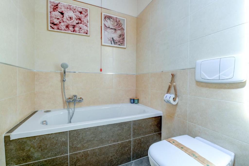Kúpeľňa v ubytovaní Rosa del Lago Apartment
