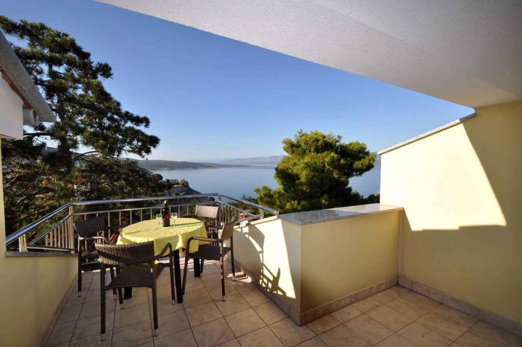 Fotografie z fotogalerie ubytování Apartments in Vrbnik/Insel Krk 13601 ve Vrbniku