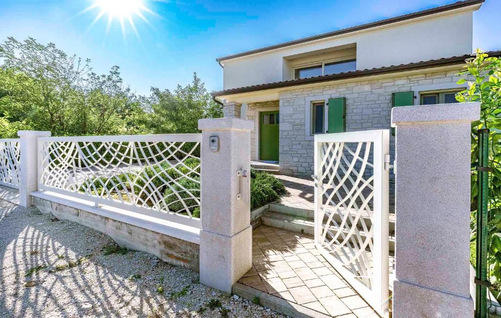 Fotografie z fotogalerie ubytování Holiday home in Krancici/Istrien 37015 v destinaci Kaštelir