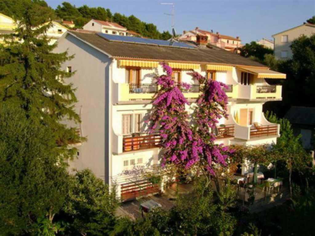 Fotografia z galérie ubytovania Apartments in Banjol/Insel Rab 36260 v destinácii Banjol