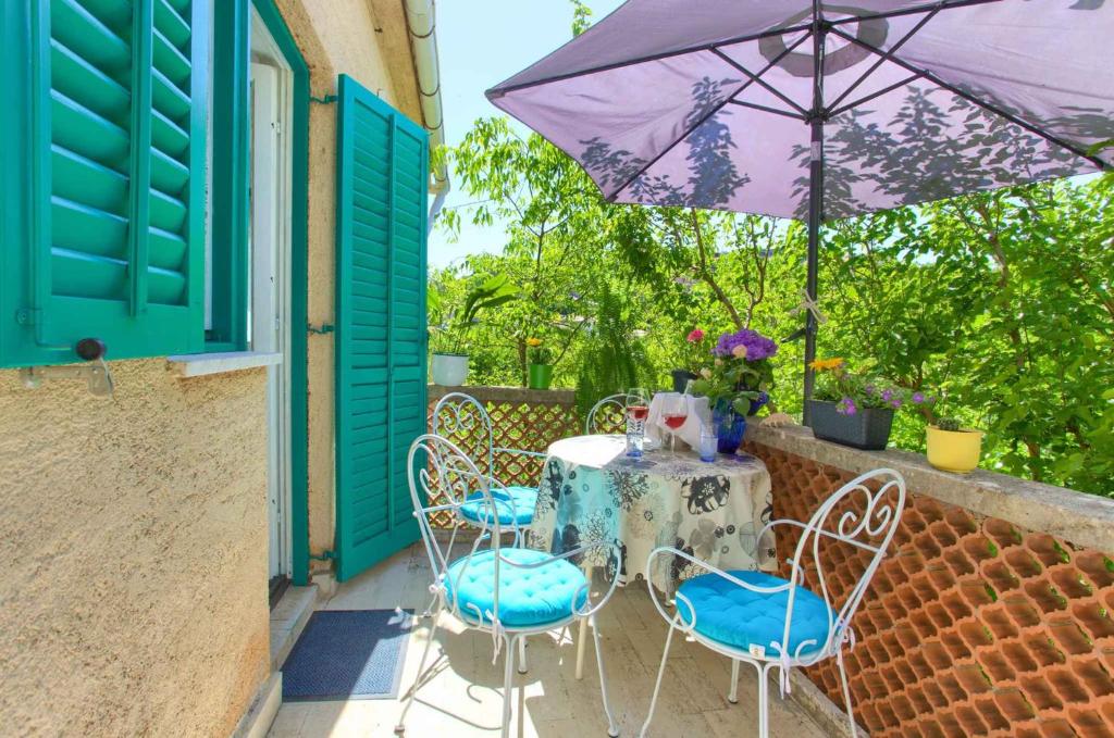 Ban công/sân hiên tại Apartment in Vrbnik - Insel Krk 35995