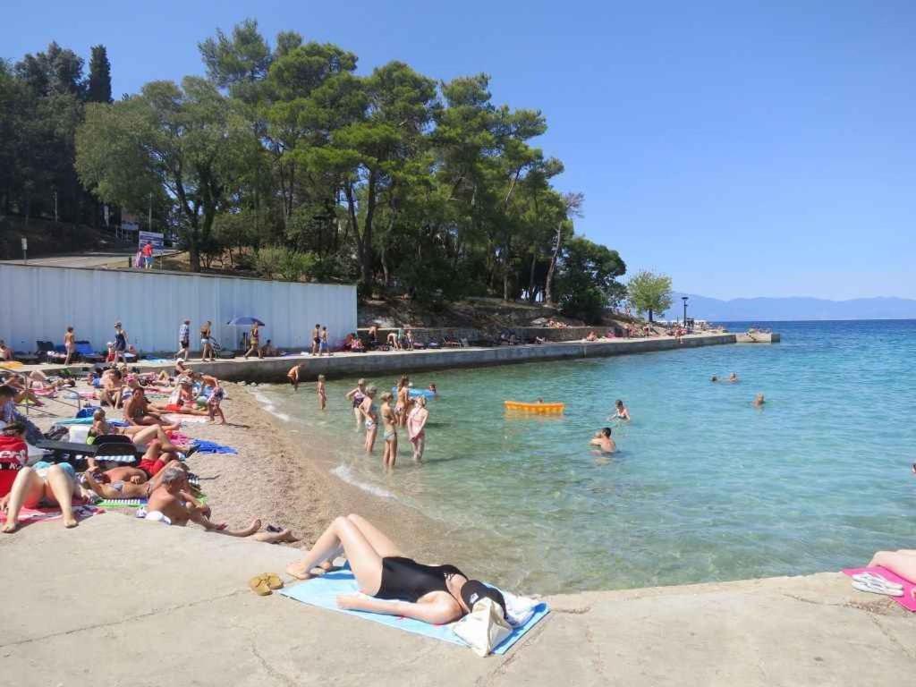Fotografie z fotogalerie ubytování Apartments in Malinska/Insel Krk 12947 v destinaci Malinska