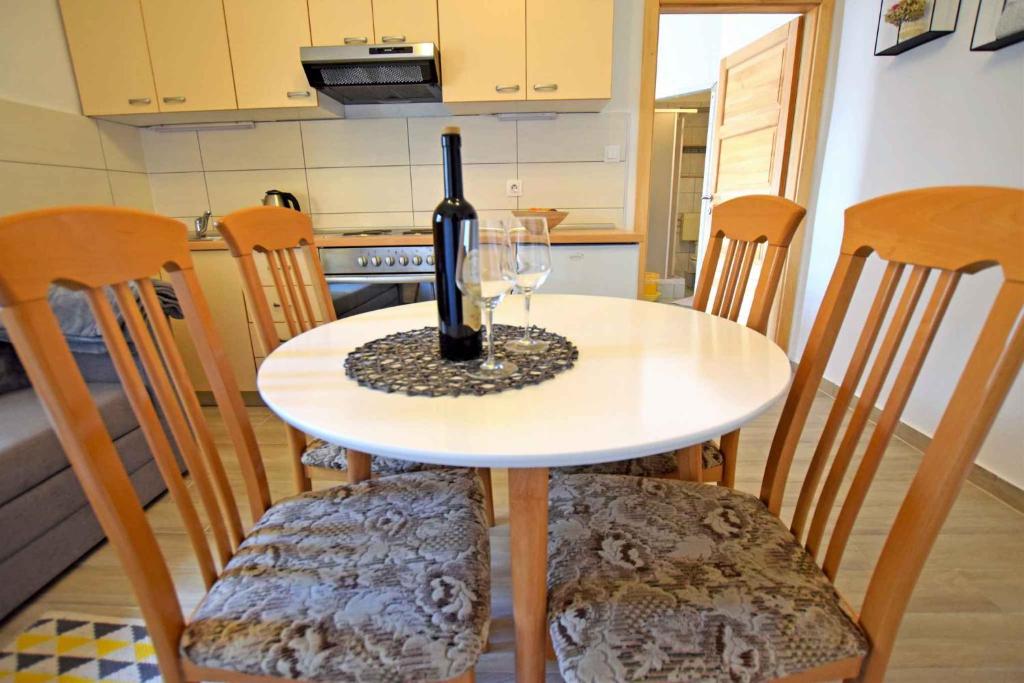 Fotografia z galérie ubytovania Apartment in Starigrad-Paklenica 34350 v destinácii Starigrad-Paklenica