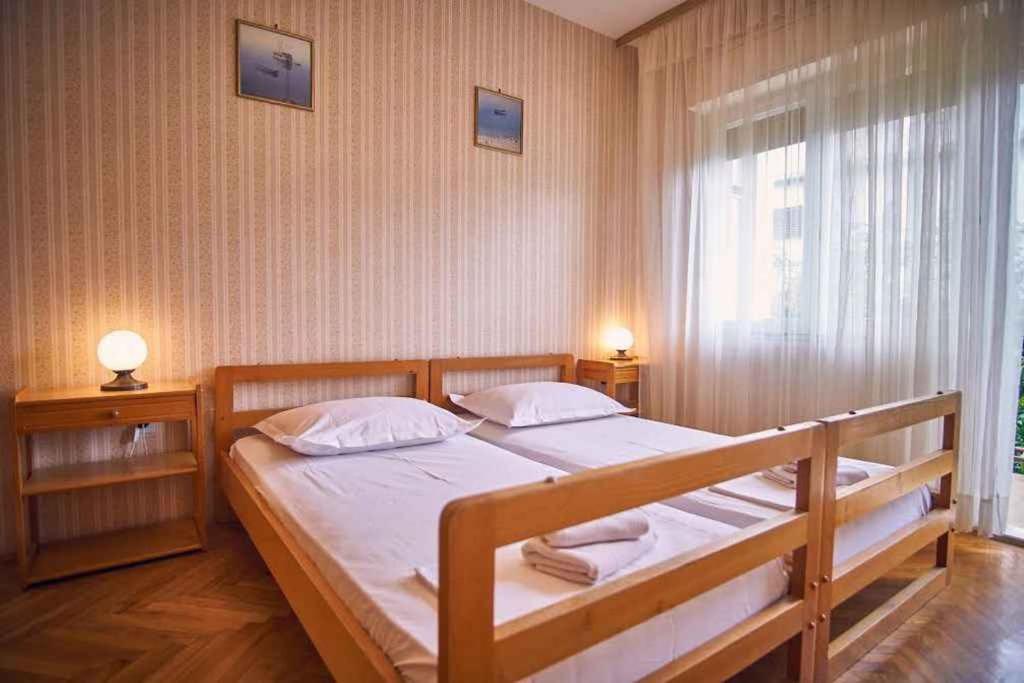 Posteľ alebo postele v izbe v ubytovaní Apartment in Vinisce 7417