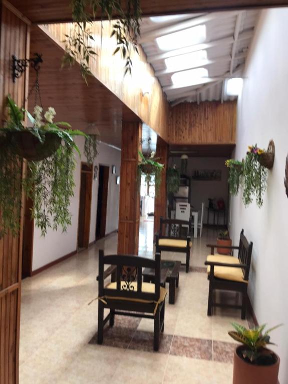 Restaurace v ubytování Hermosa Casa en el centro de Santa Rosa de Cabal, sobre vía principal a 3 cuadras de la Plaza