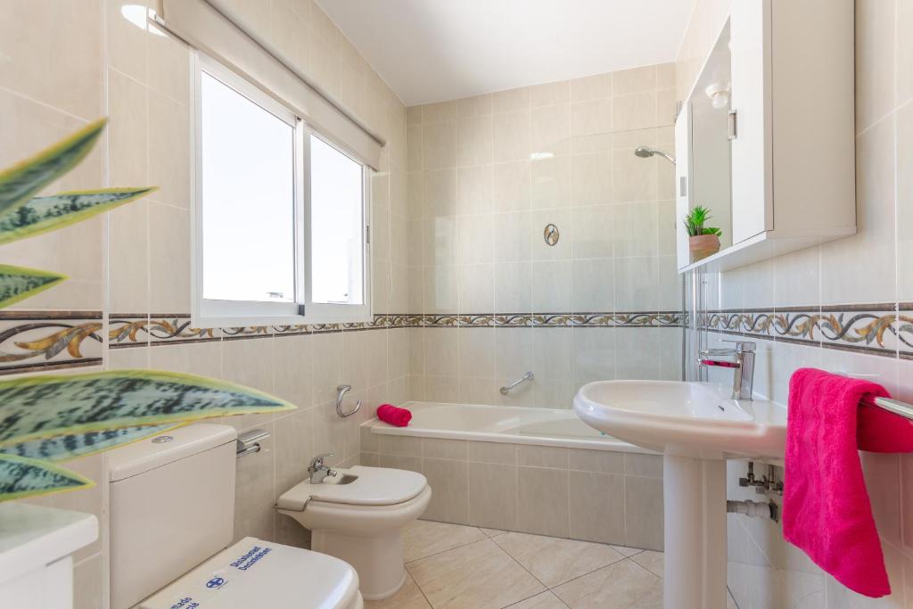 Koupelna v ubytování Pondarosa Penthouse 55 - Costa CarpeDiem