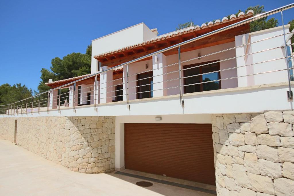 The building in which A villát is located