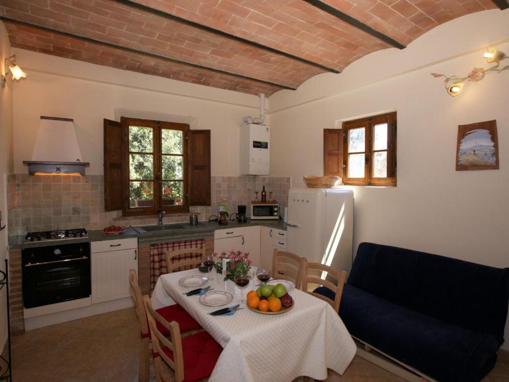 Kuchyňa alebo kuchynka v ubytovaní Peaceful Farm Stay in the Tuscany