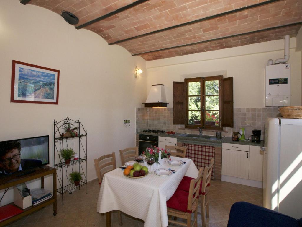 Kuchyňa alebo kuchynka v ubytovaní Peaceful Farm Stay in the Tuscany