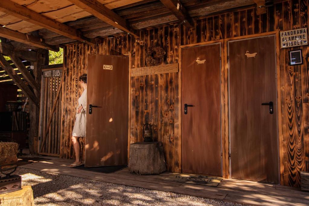 Foto sihtkohas Slovenska Bistrica asuva majutusasutuse Panorama Glamping Visole galeriist