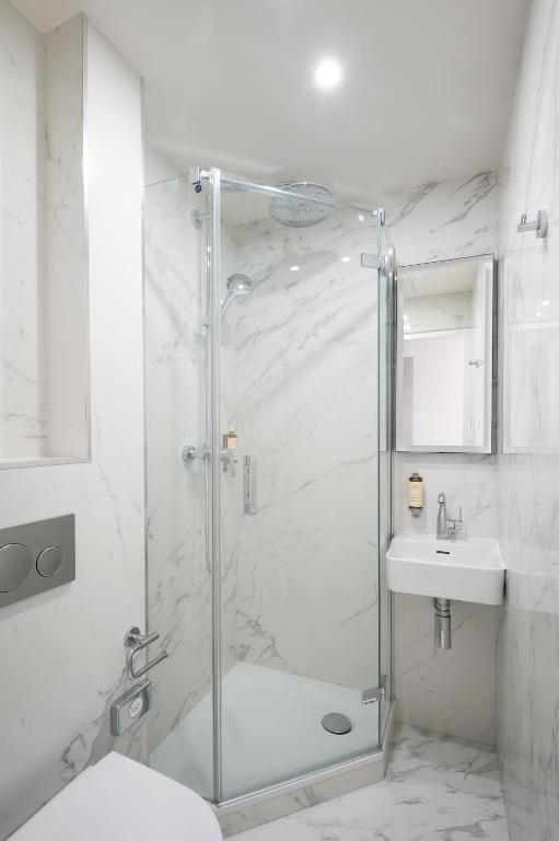 HOTEL AU COEUR DES ARTS ET METIERS - Resim 31