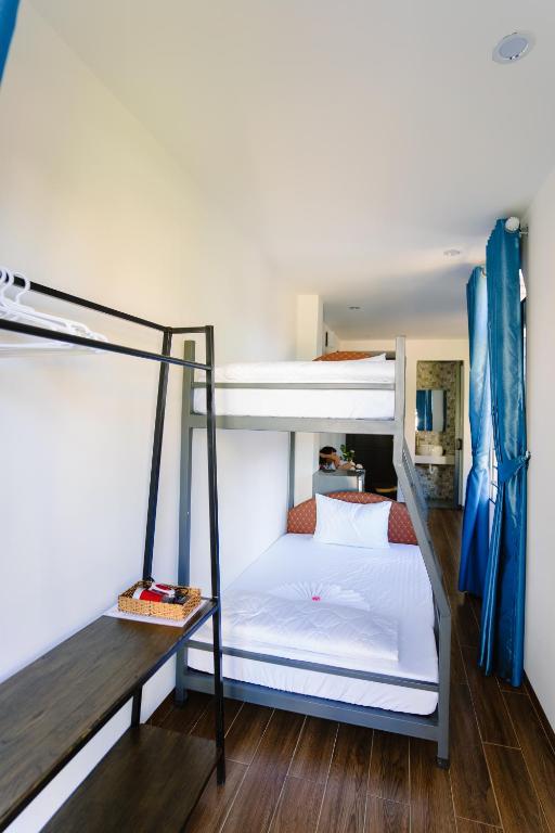 New World Hotel - 15