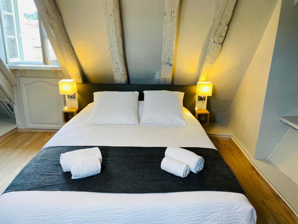 Sarlat.Catalina - King Studio