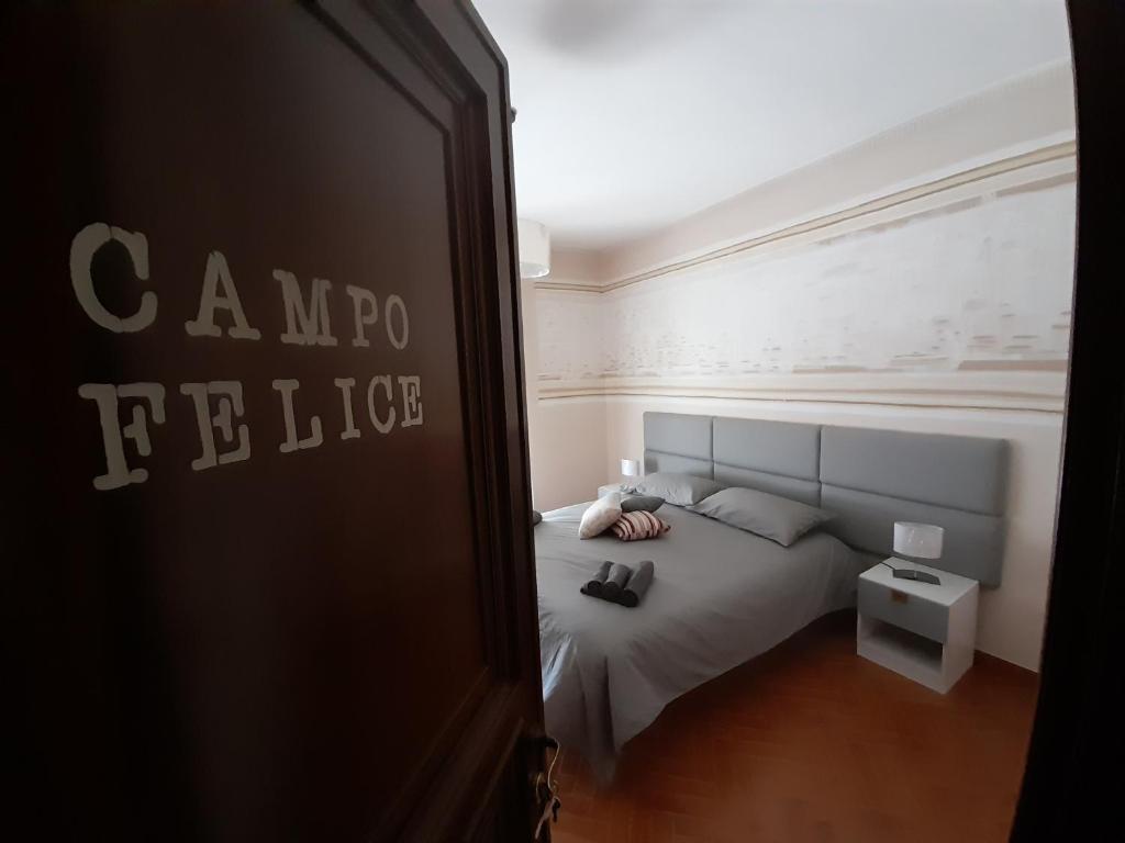 Łóżko lub łóżka w pokoju w obiekcie DreamHouse