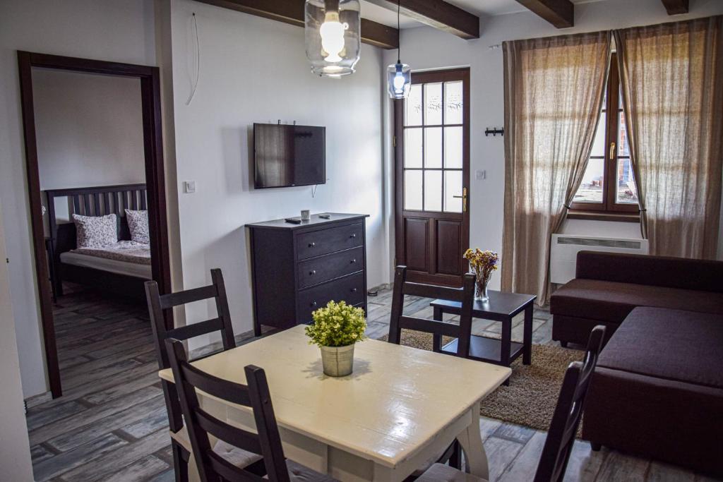 Leveleki Vendégház - Egeres Tanya - Quarto De Família Com Banheiro