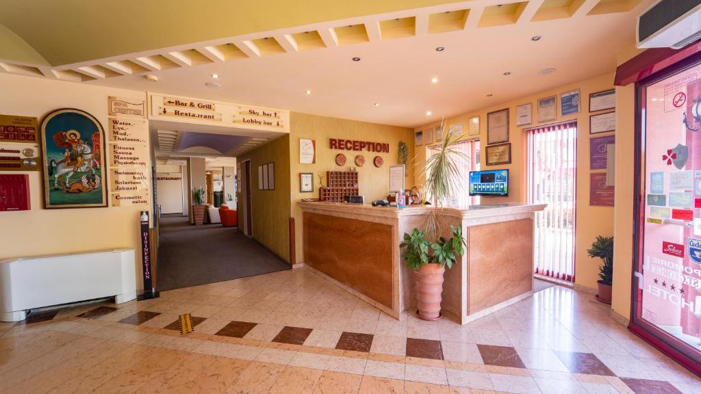 Vstupní hala nebo recepce v ubytování Saint George Hotel & Medical Spa
