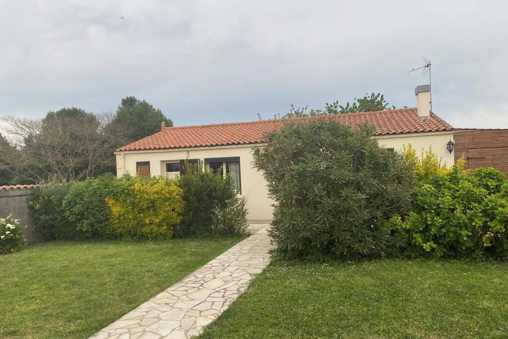 Κήπος έξω από το Villa de la Prée