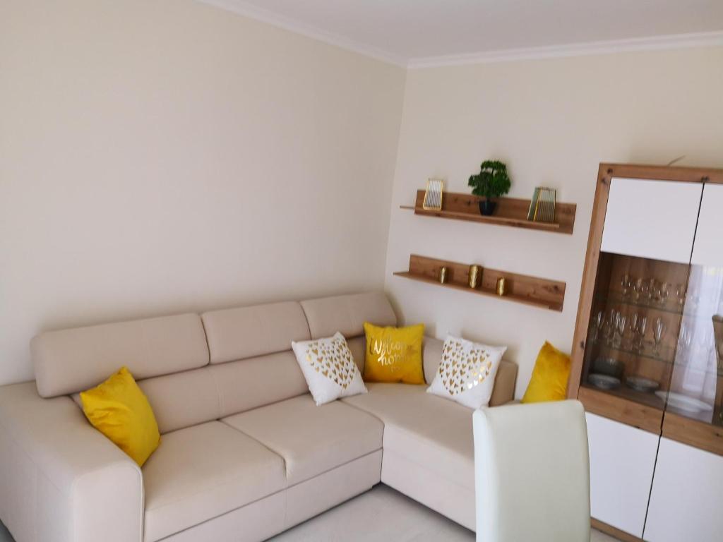 Posedenie v ubytovaní Kolibri Apartman