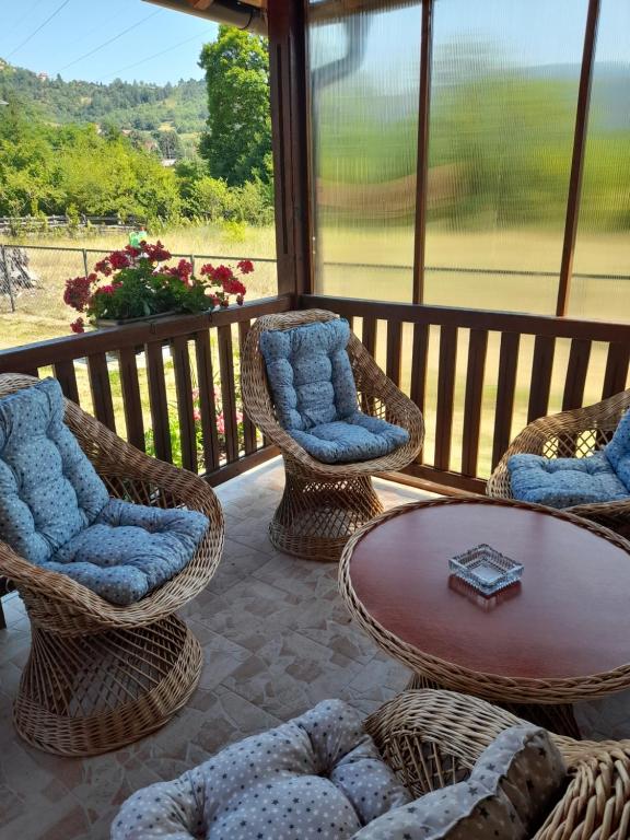 Nespecifikovaný výhled na hory nebo výhled na hory při pohledu z apartmánu