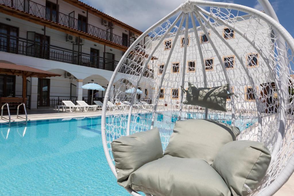 Bassein majutusasutuses Lefkimi Hotel või selle lähedal