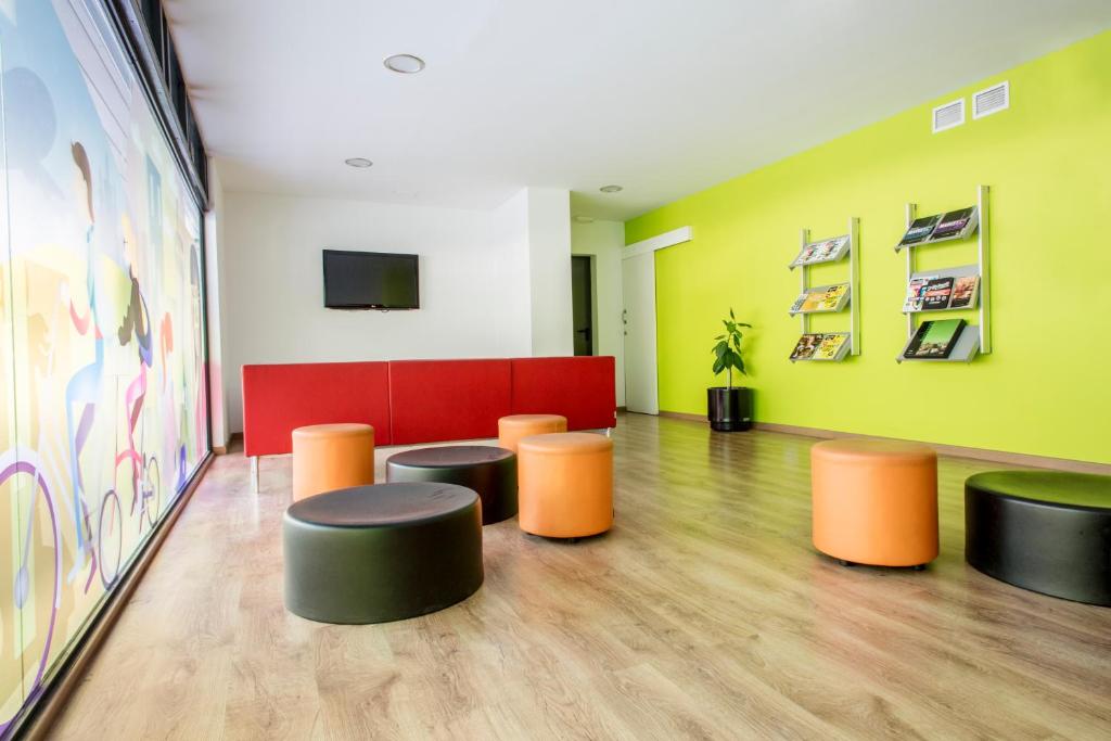 TV a/nebo společenská místnost v ubytování Residencia Universitaria Resa Lesseps