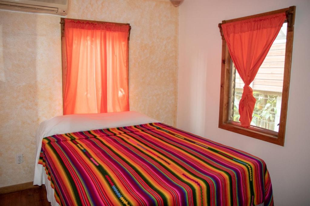 Voodi või voodid majutusasutuse Seabreeze Inn toas