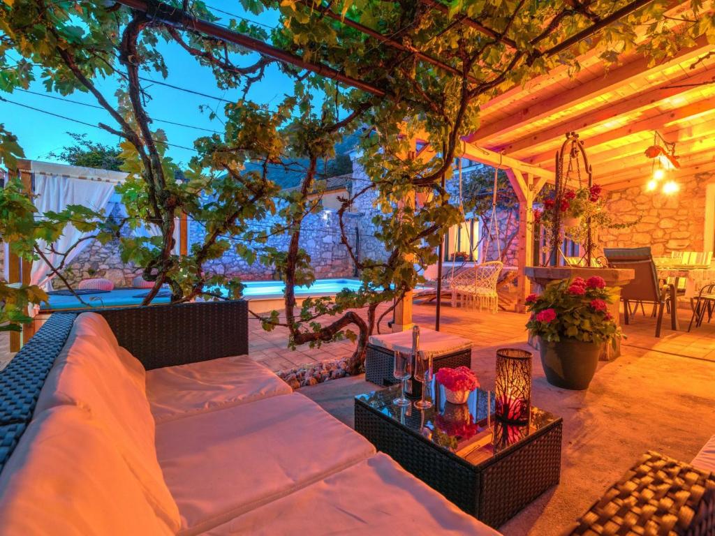 Fotografie z fotogalerie ubytování Holiday Home Villa Anđelika by Interhome v destinaci Drivenik