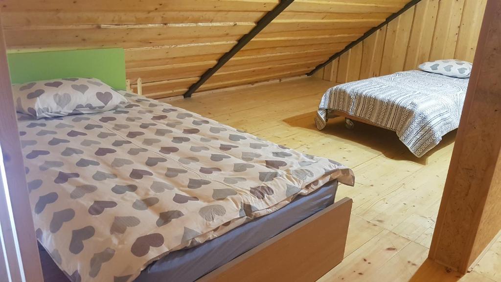 Postel nebo postele na pokoji v ubytování Vakari Puhketalu