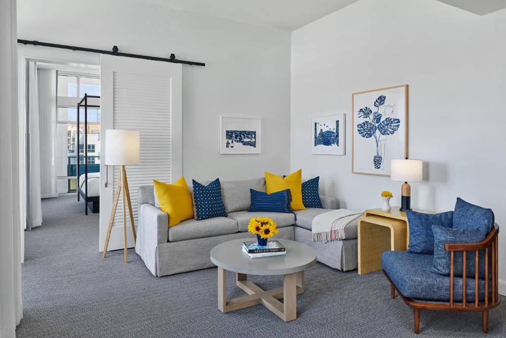The Seabird Ocean Resort & Spa, Part of Destination Hotel by Hyatt - Grand Ocean Suite