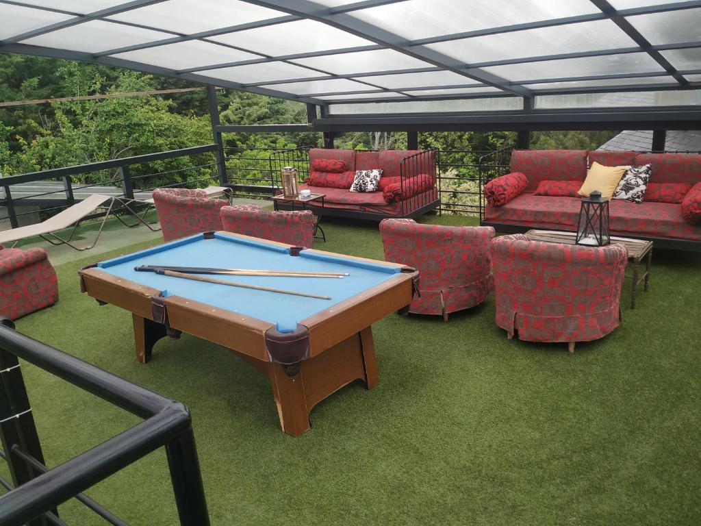 A seating area at Posada Rural SPA Granja LA TEJERA de Lozoya
