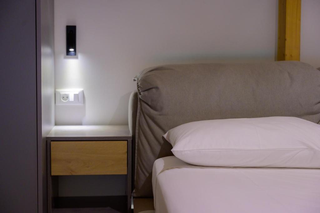 Posteľ alebo postele v izbe v ubytovaní Luxury Suites by Panagiota