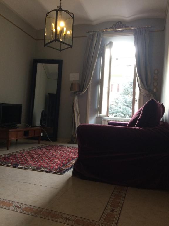 Posteľ alebo postele v izbe v ubytovaní Apt via cernaia center of rome