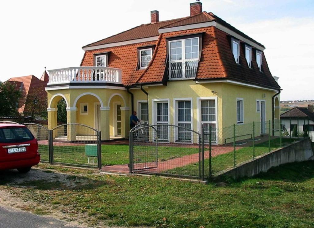 The building in which Az apartmant is located