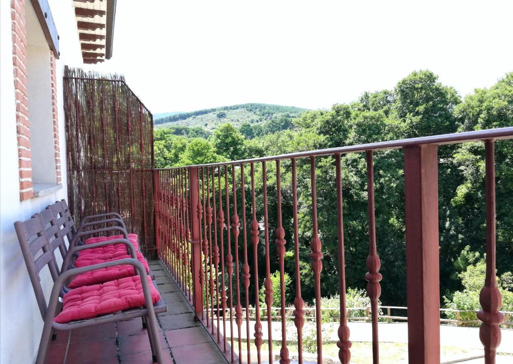Balkón nebo terasa v ubytování Apartamentos Puenteviejo