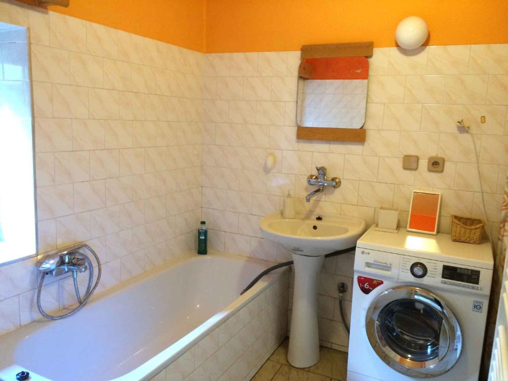 Fotografie z fotogalerie ubytování Holiday home in Hertvikovice 2320 v destinaci Hertvíkovice
