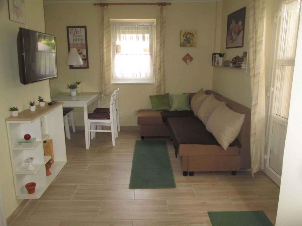 Fotografie z fotogalerie ubytování Holiday Home Gyenesdias 5 v destinaci Gyenesdiás