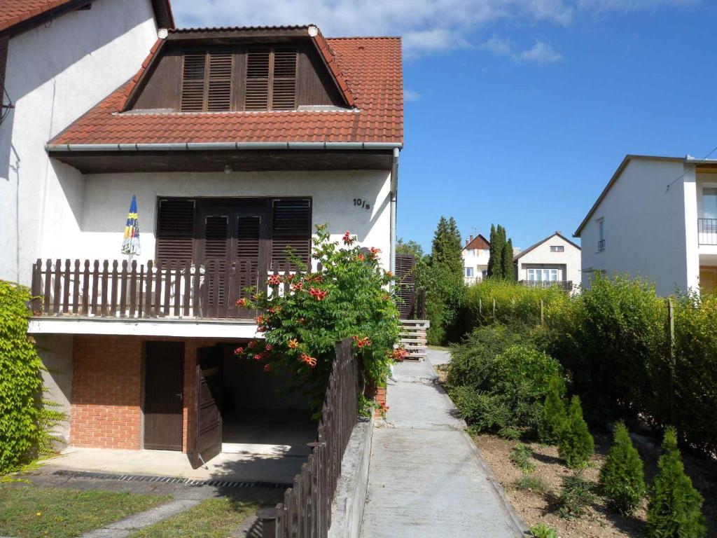 Holiday home Balatonalmadi/Balaton 17936 8220 Lucernás kép - 1