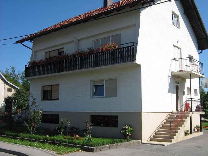 Fotografie z fotogalerie ubytování Holiday home in Gomirje 17255 v destinaci Gomirje