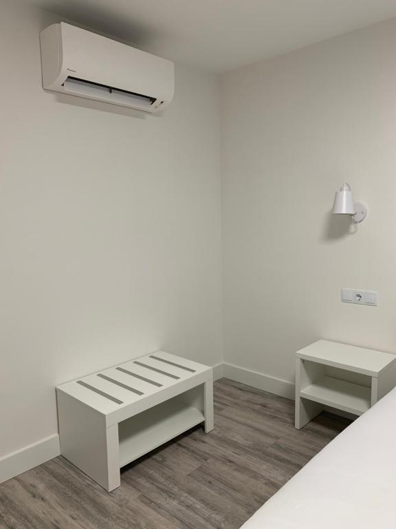 Hostal Comfort Suites - 3