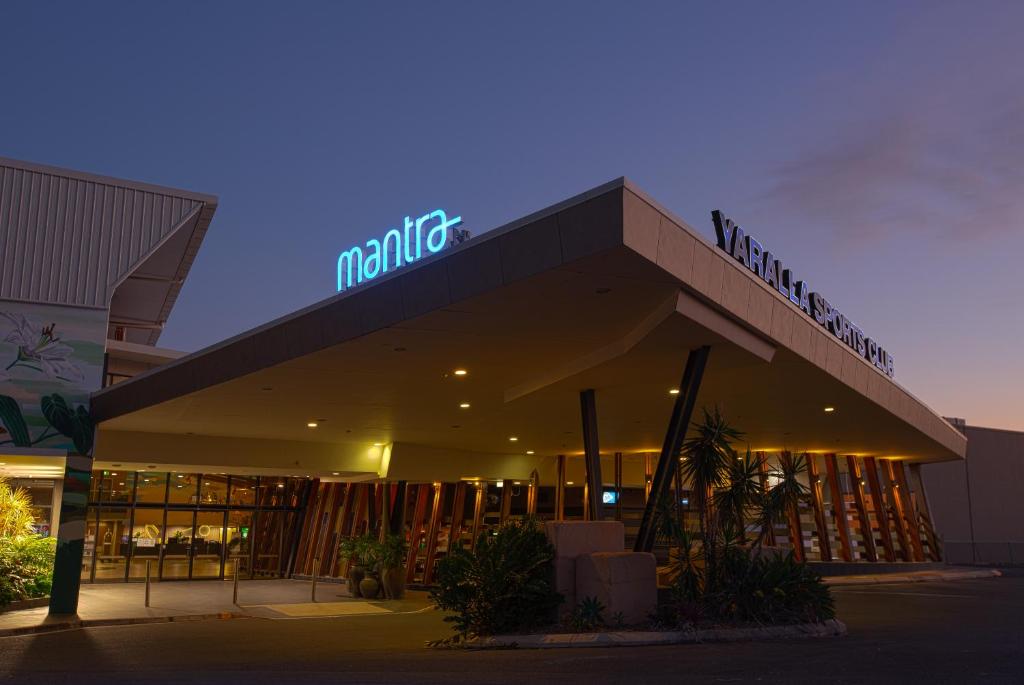 Budova, kde se aparthotel nachází