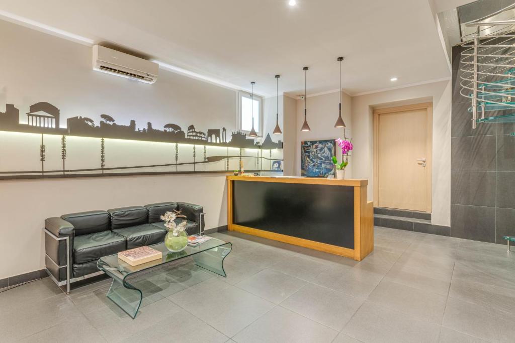 Trevi Palace Hotel - Resim 24