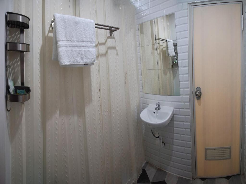 Koupelna v ubytování GSV Cottage Sharia