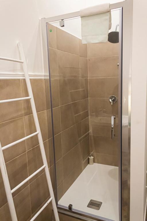 A bathroom at DonnaFrancaFlorio