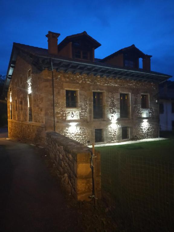 Budova, kde se aparthotel nachází