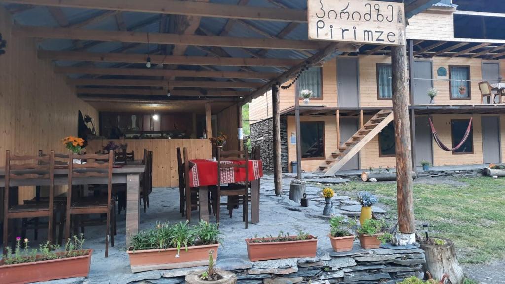 Balkón nebo terasa v ubytování Guesthouse Pirimze