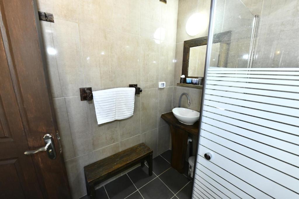 Koupelna v ubytování Tzlil Hateva