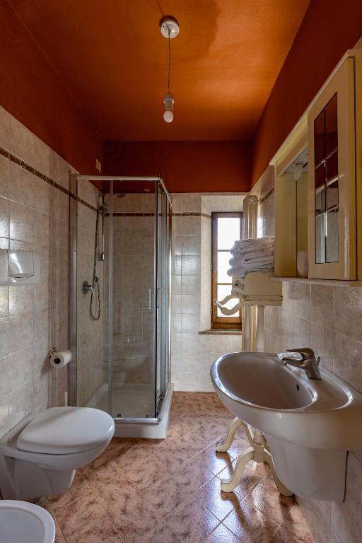 Koupelna v ubytování Agriturismo Percenna